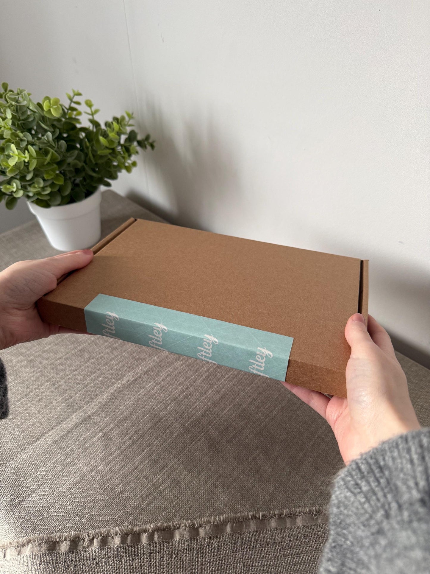 Cadbury Caramel & Freddo Letterbox Gift Box UK | Postal Chocolate | Hot Chocolate Gift with Personalised Card | Birthday Thank You Gift - Giftley