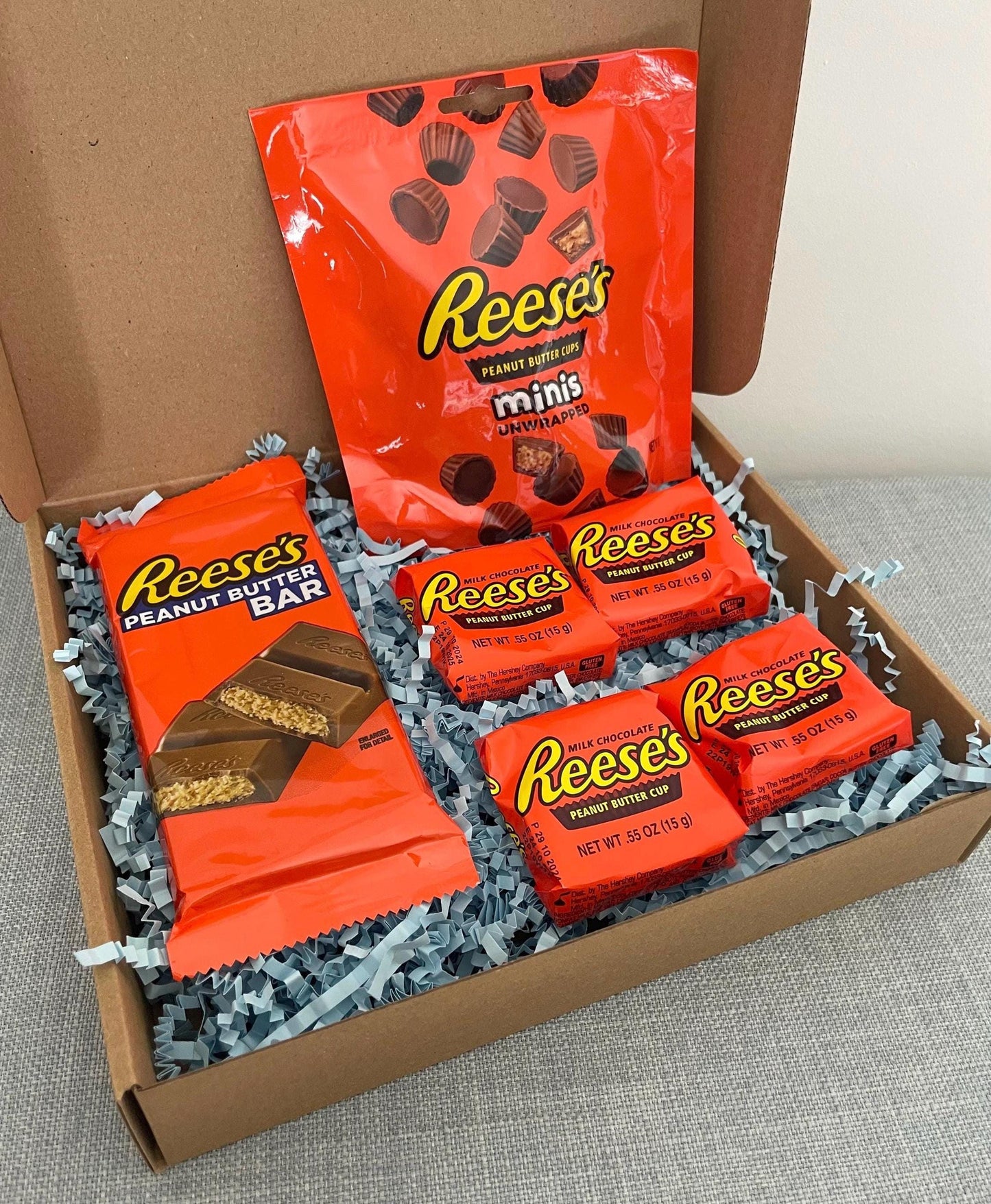 Reese's Peanut Butter Chocolate Gift Set: Ultimate Treat Box | Christmas Presents | Christmas Chocolate Gifts | Birthday Present Ideas