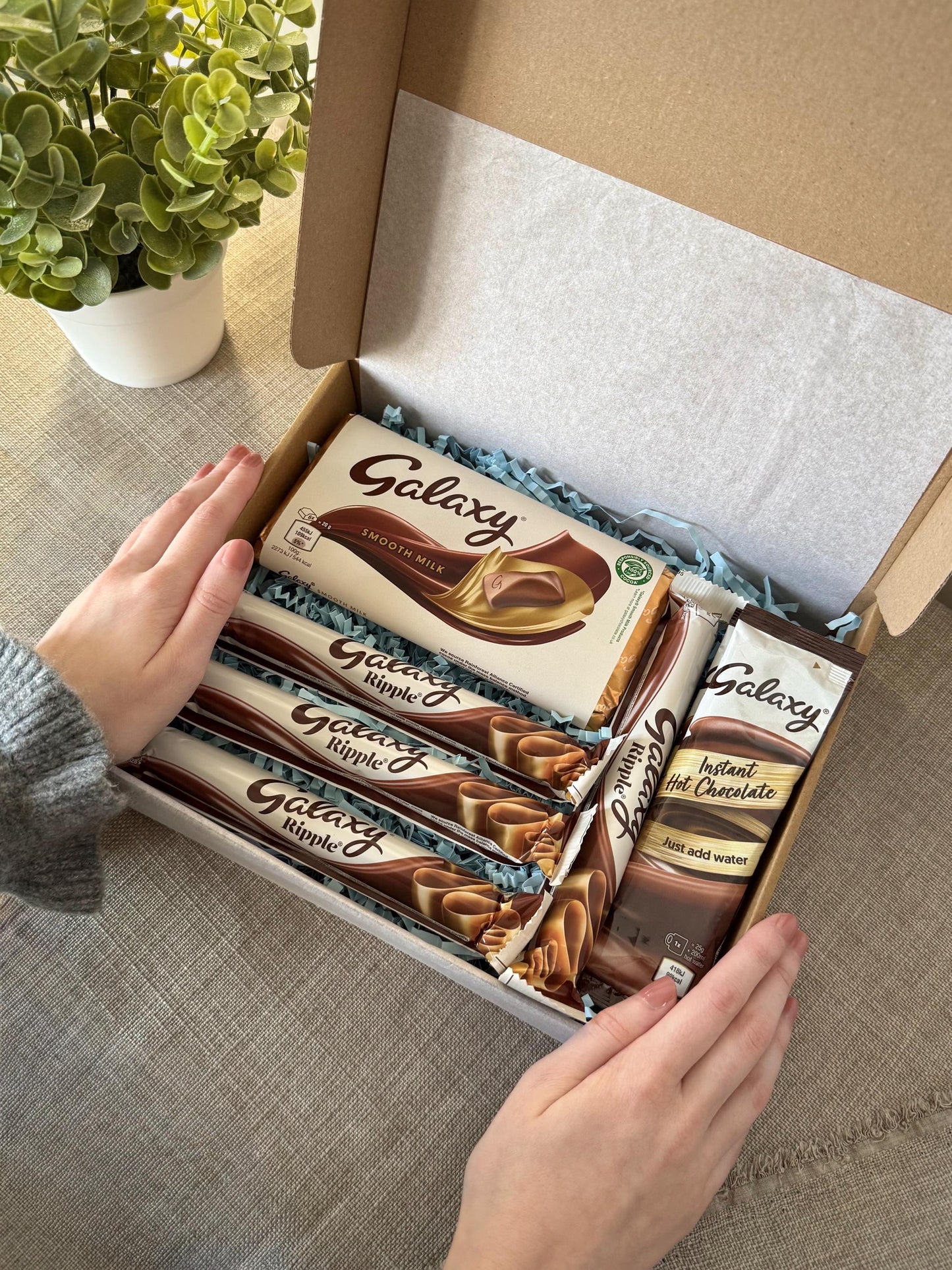 Galaxy Ripple & Smooth Chocolate Gift Box UK | Postal Chocolate | Hot Chocolate Gift with Personalised Card | Birthday Thank You Gift - Giftley