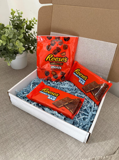 Reese’s Letterbox Chocolate Gift Box with Personalised Card | Peanut Butter Bars & Minis | Birthday Thank You Postal Treat Hamper - Giftley
