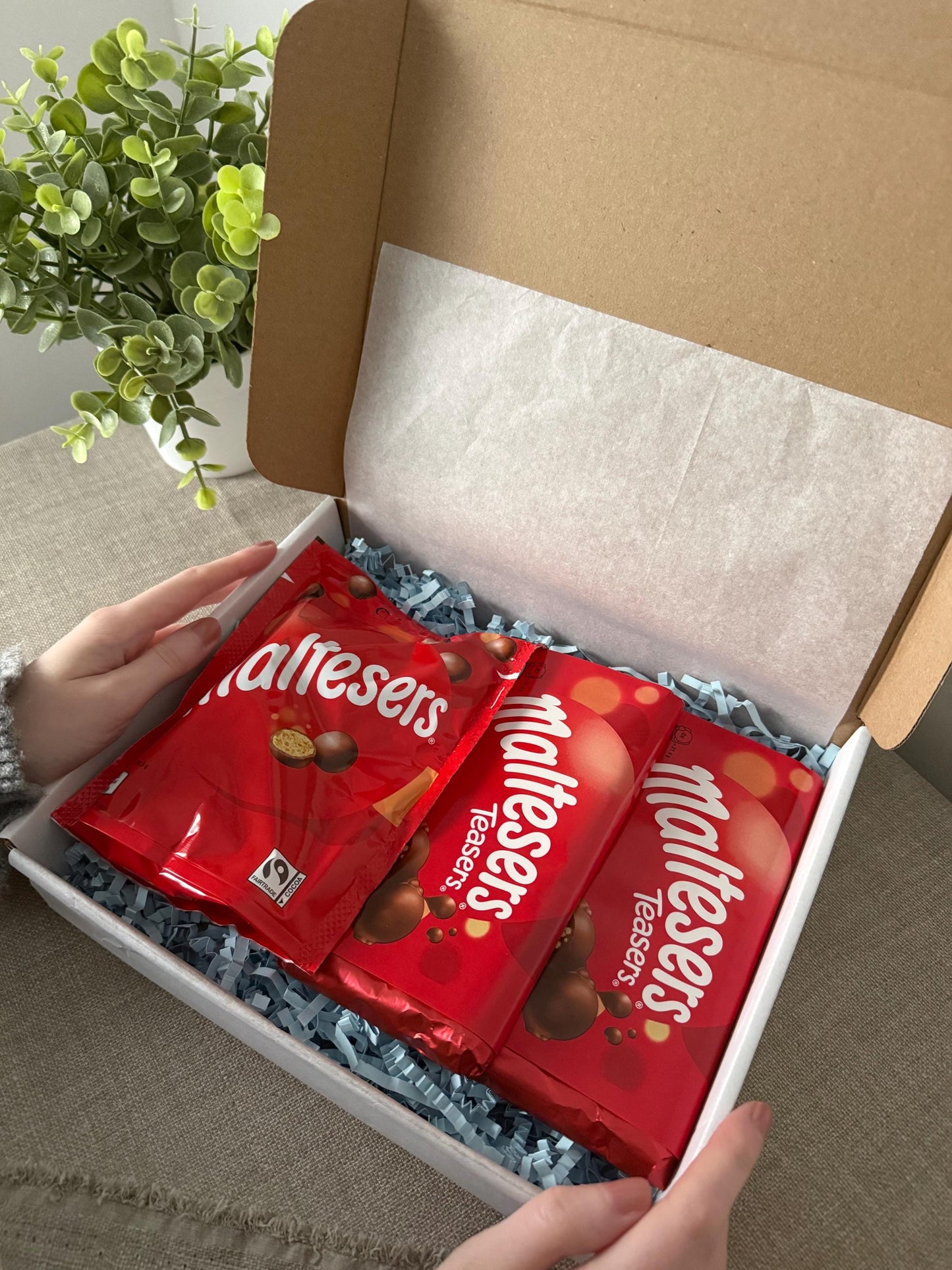 Maltesers Chocolate Gift Box UK | Teasers & Sharing Bag Postal Chocolate Gift with Personalised Card | Birthday Thank You Gift - Giftley