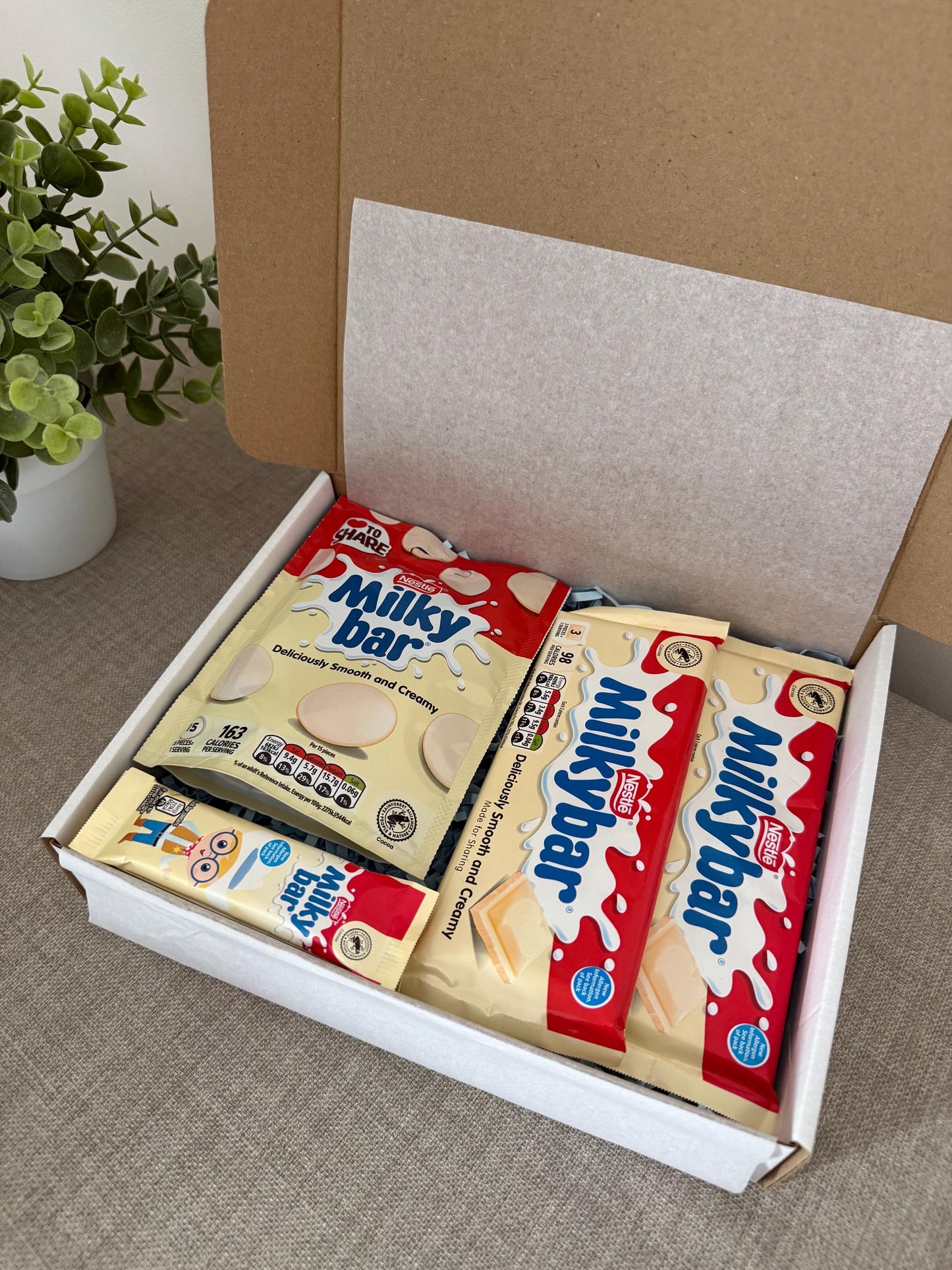 Milkybar Chocolate Gift Box UK | White Chocolate & Sharing Bag Postal Chocolate Gift with Personalised Card | Birthday Thank You Gift - Giftley