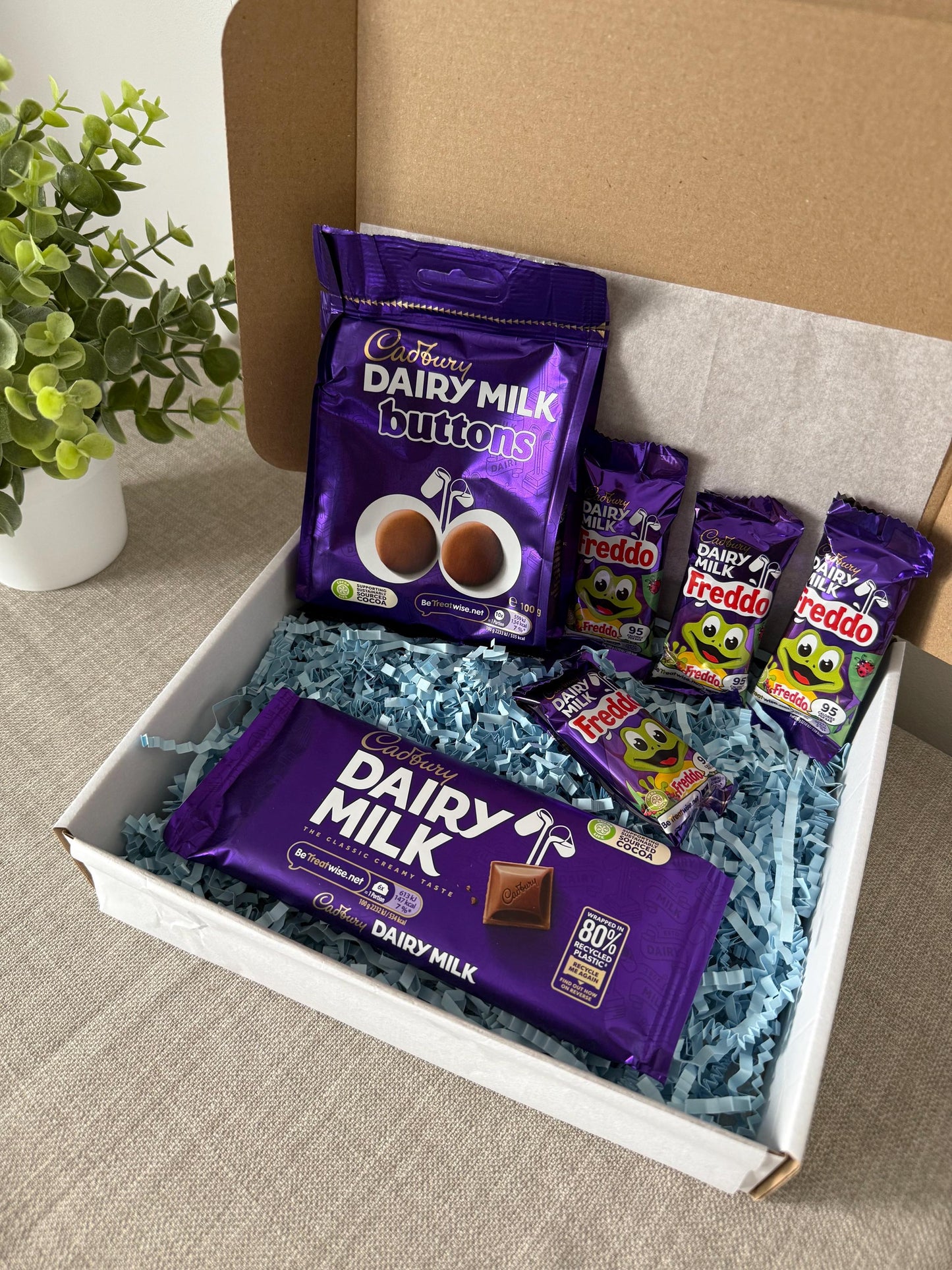 Cadbury Chocolate Gift Box UK | Postal Chocolate & Hot Chocolate Gift with Personalised Card | Birthday Thank You Gift - Giftley