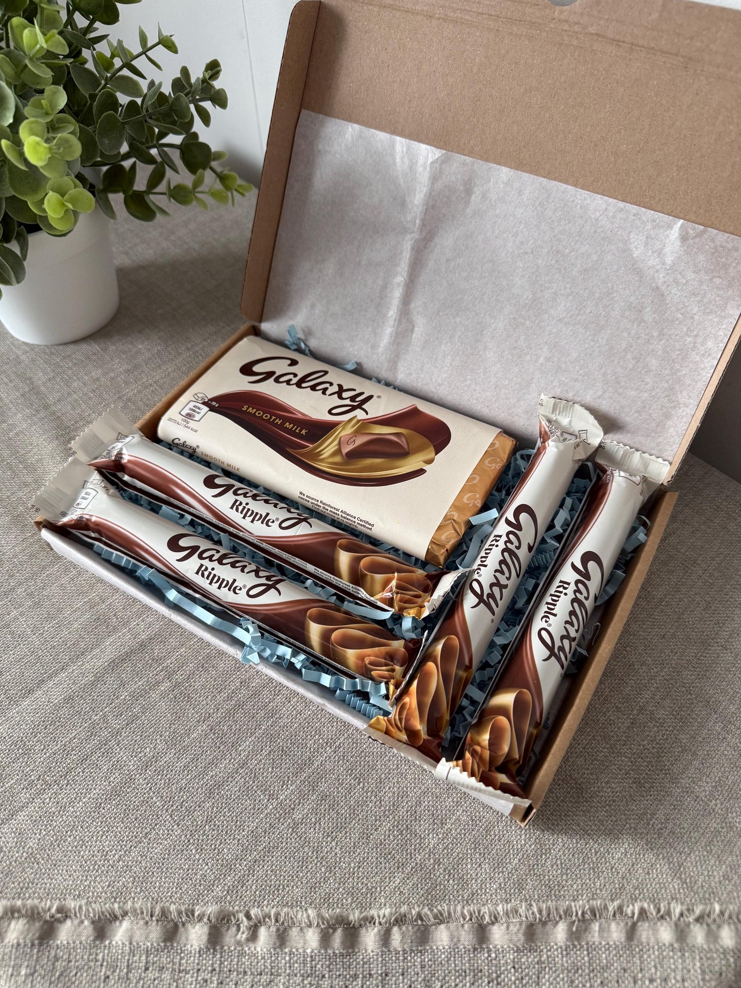 Galaxy Chocolate Letterbox Gift Box UK | Postal Chocolate Gift with Personalised Card | Birthday Thank You Chocolate - Giftley